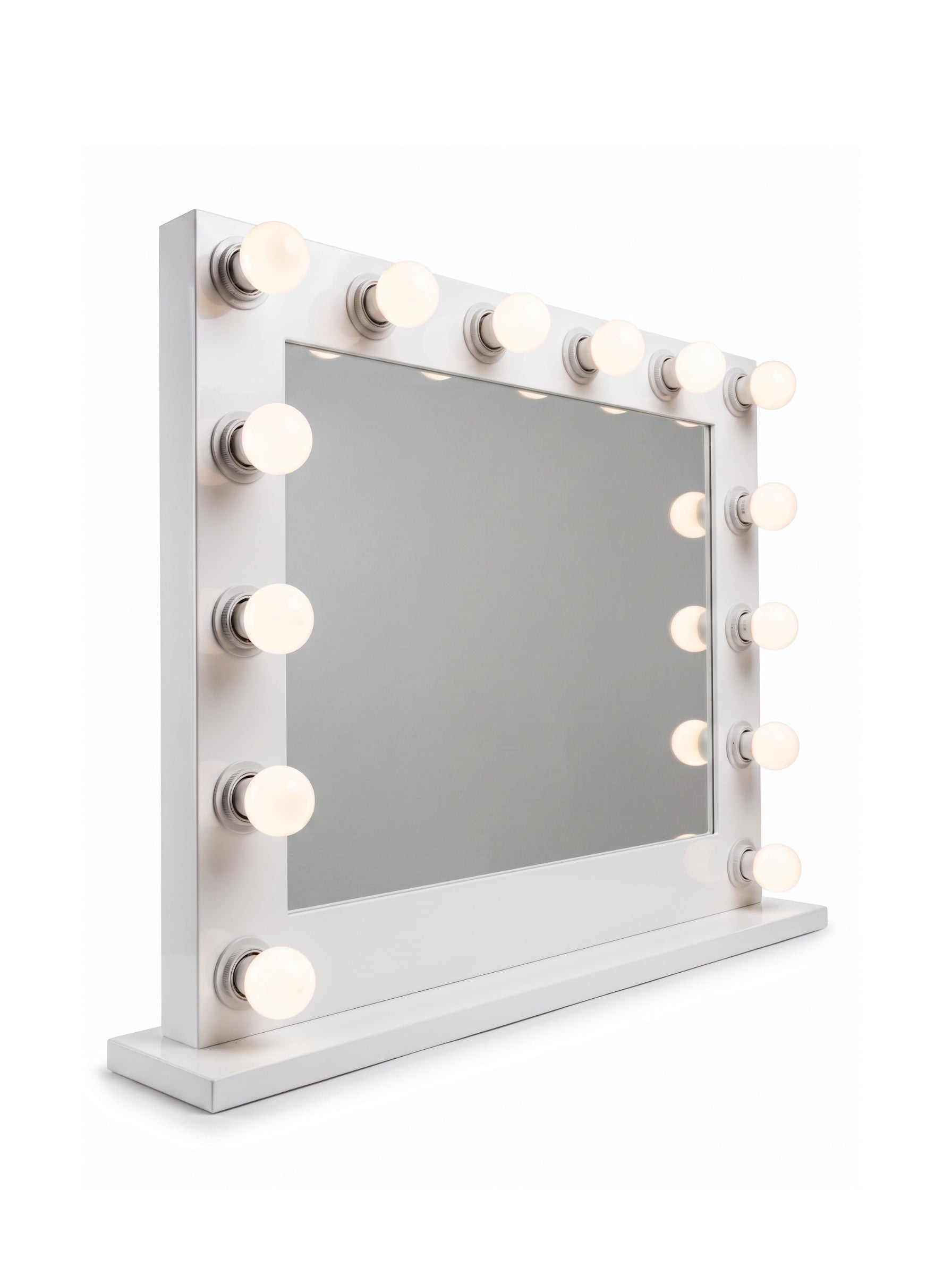 Amazing Hollywood Makeup Mirror