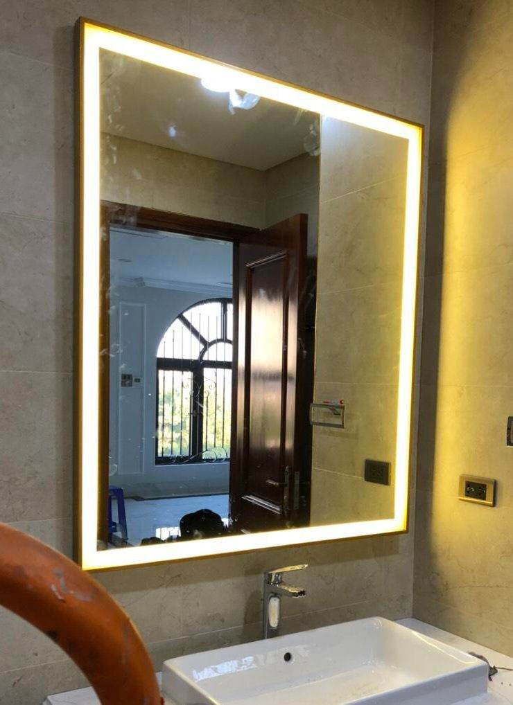 LED Mirror With Golden MS Frame - Mirrorwalla