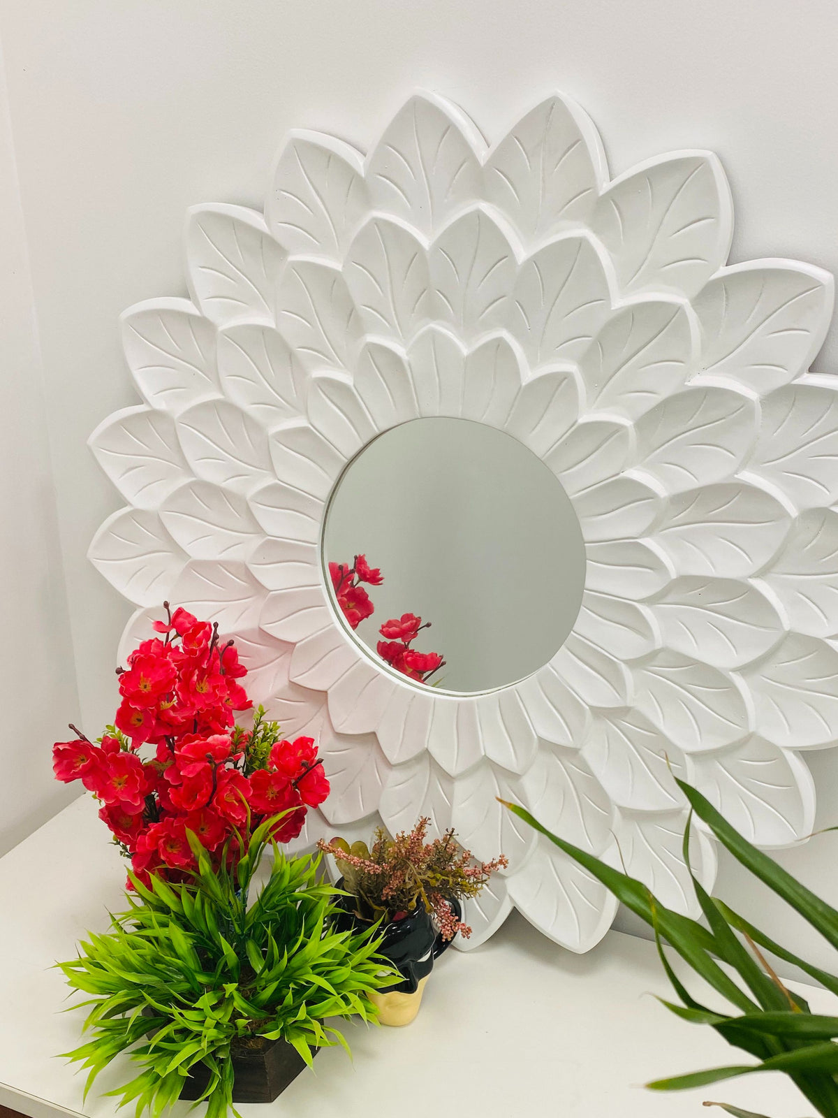 White Daisy Decorative Mirror