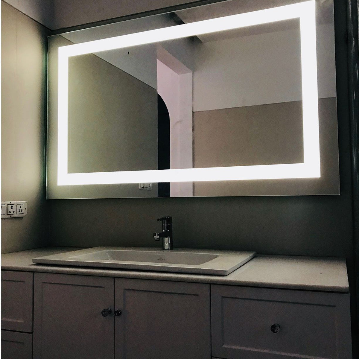 Designer Bathroom Mirror | Led Mirror - Mirrorwalla