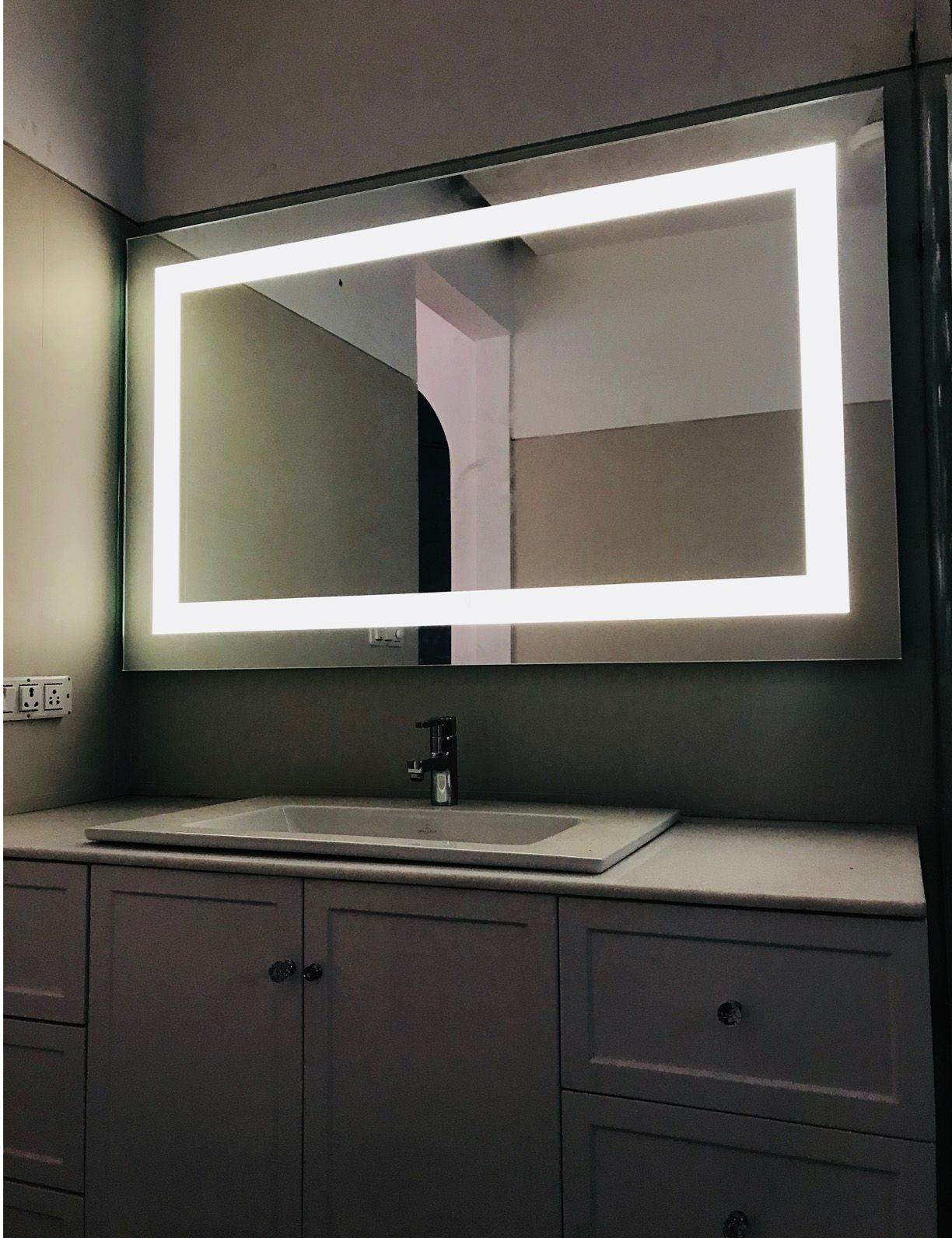 Large-Sizo Bathroom LED Mirror - Mirrorwalla