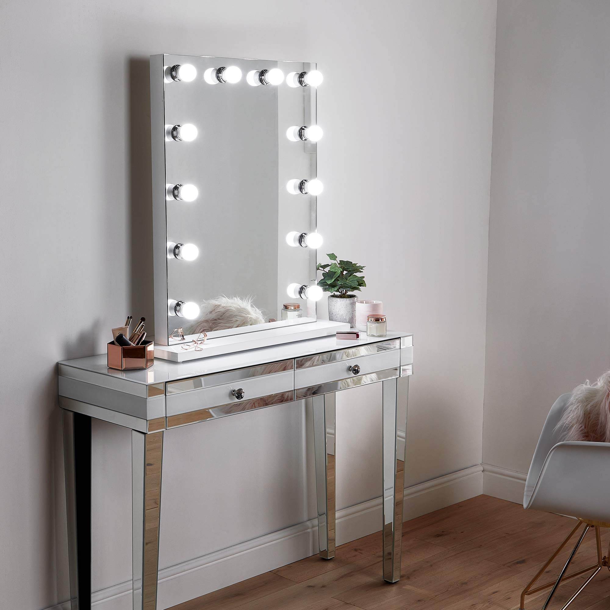 Hitch Makeup Mirror - Mirrorwalla