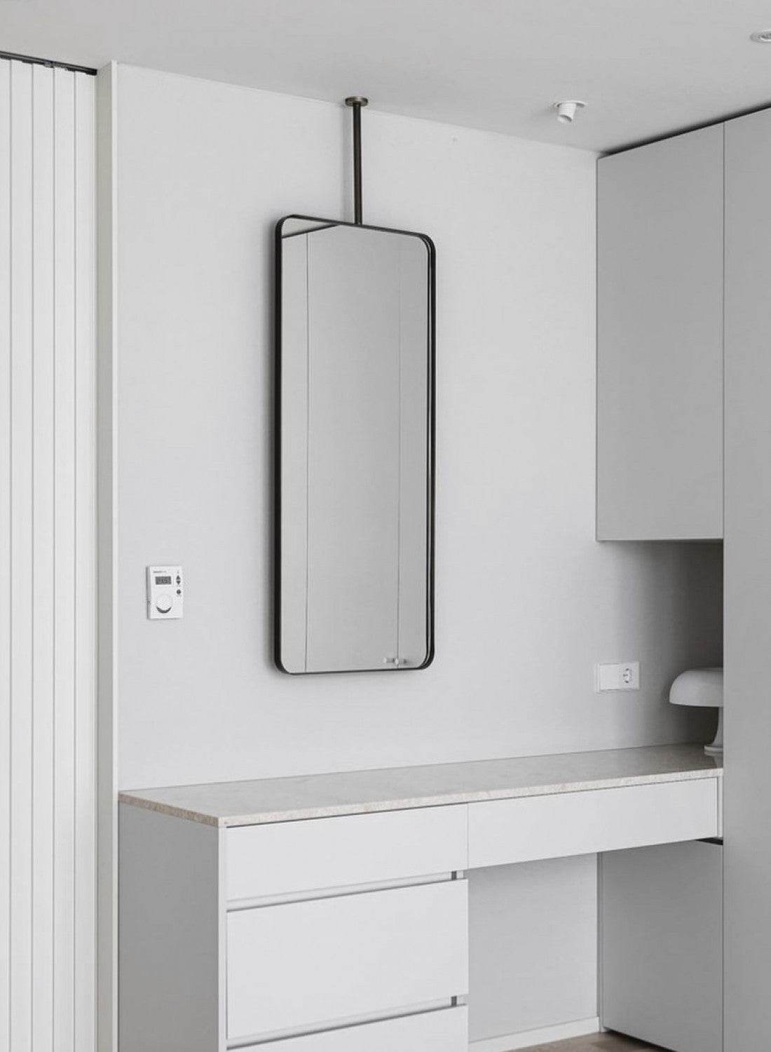 Suspended Black Pvd Mirror - Mirrorwalla