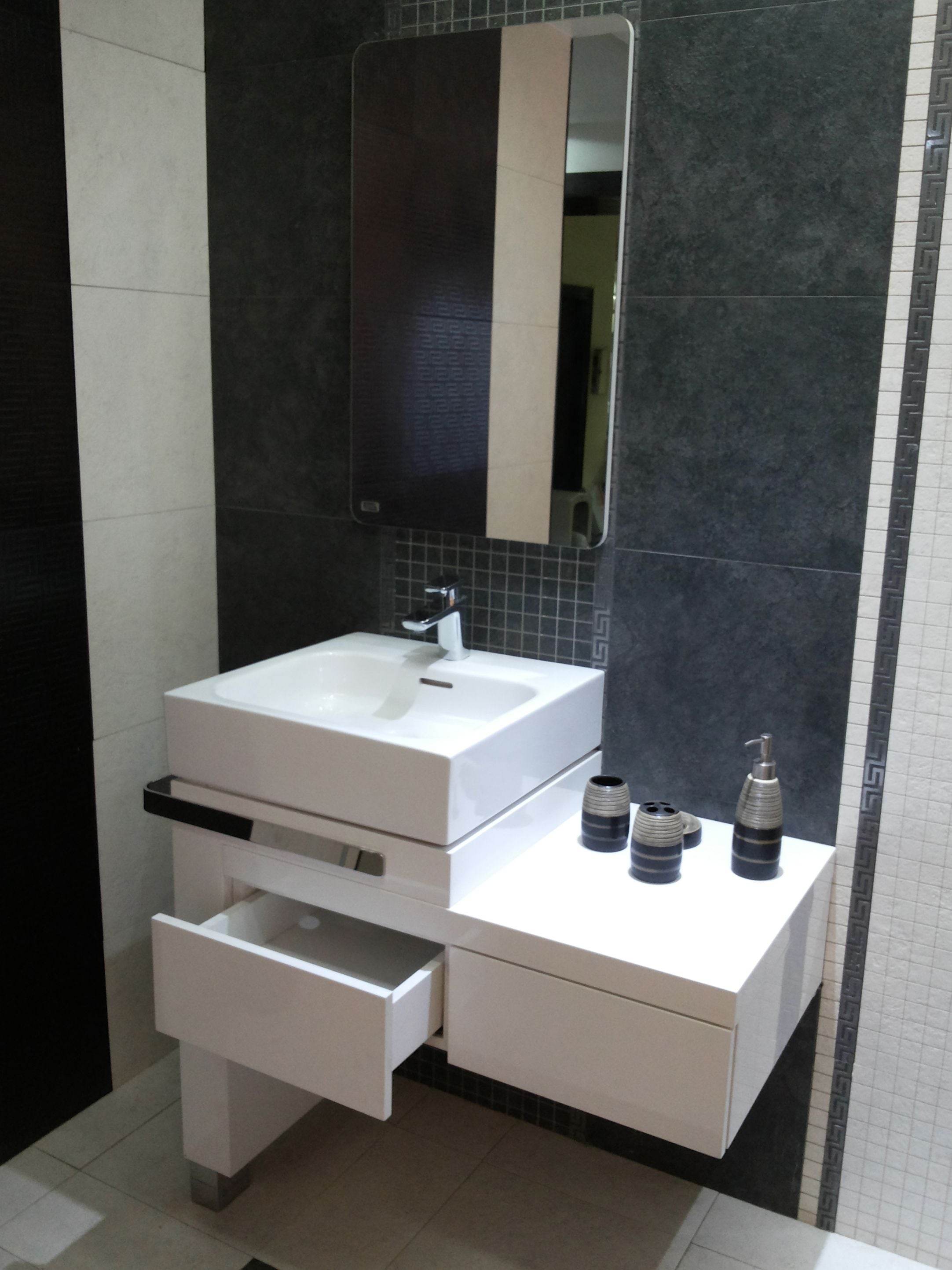 White Bemma Bathroom Vanity - Mirrorwalla