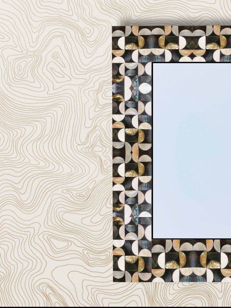 Royal-pearl Decorative Mirror - Mirrorwalla