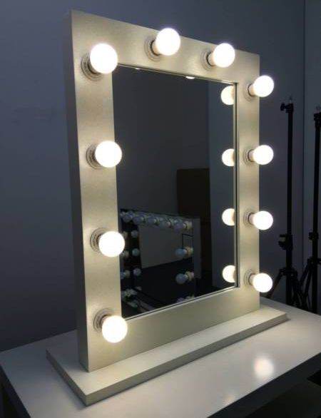 V Pearl Hollywood Makeup Mirror - Mirrorwalla