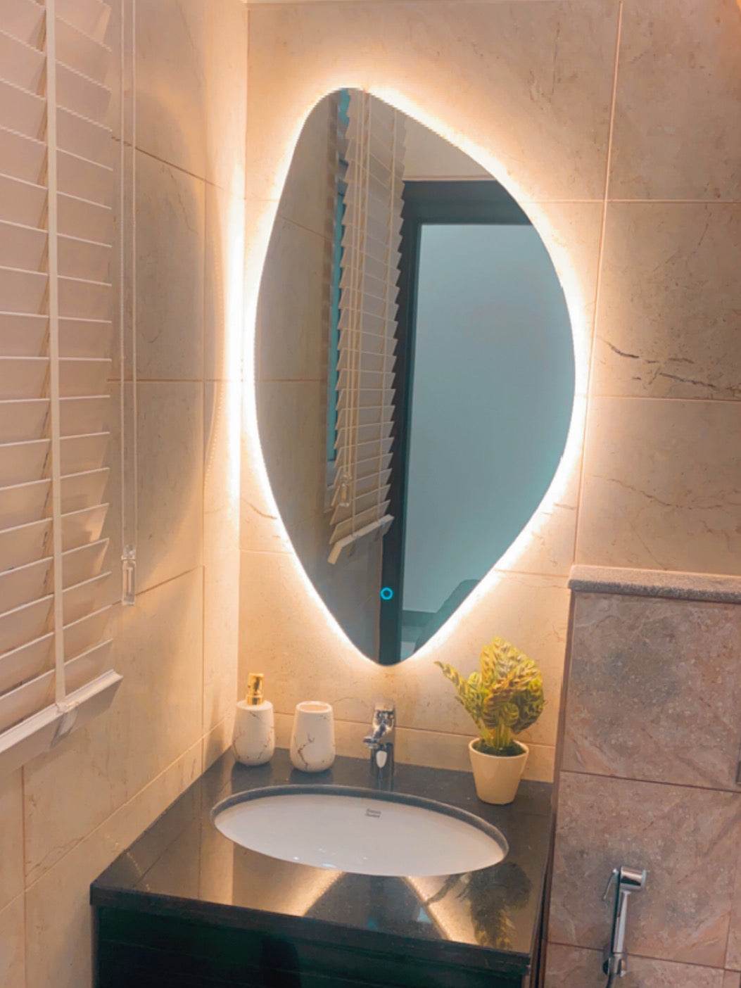 Organic 3k Backlit Mirror - Mirrorwalla